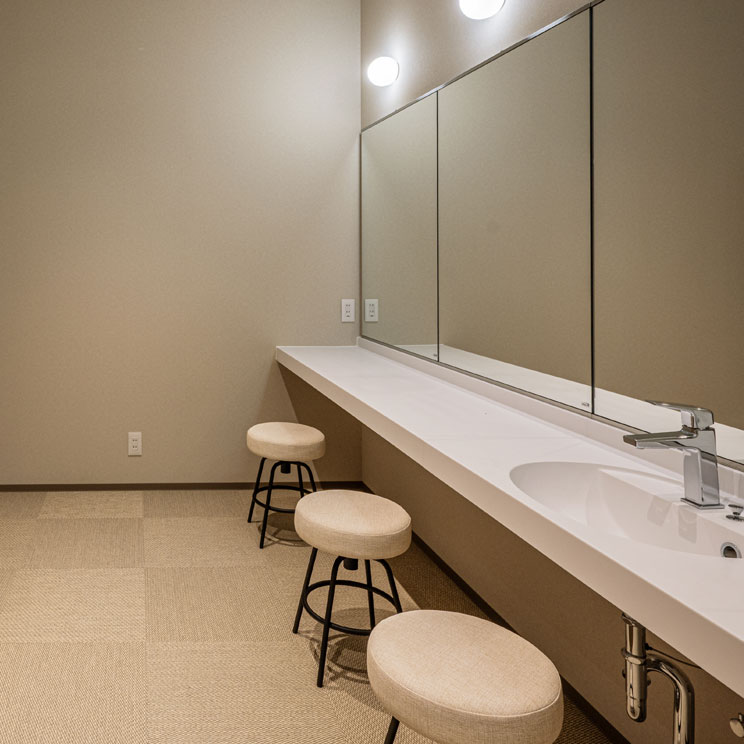 サウナ　脱衣室